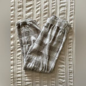 Girls Cat & Jack Grey & White PJ Bottoms (10/12)